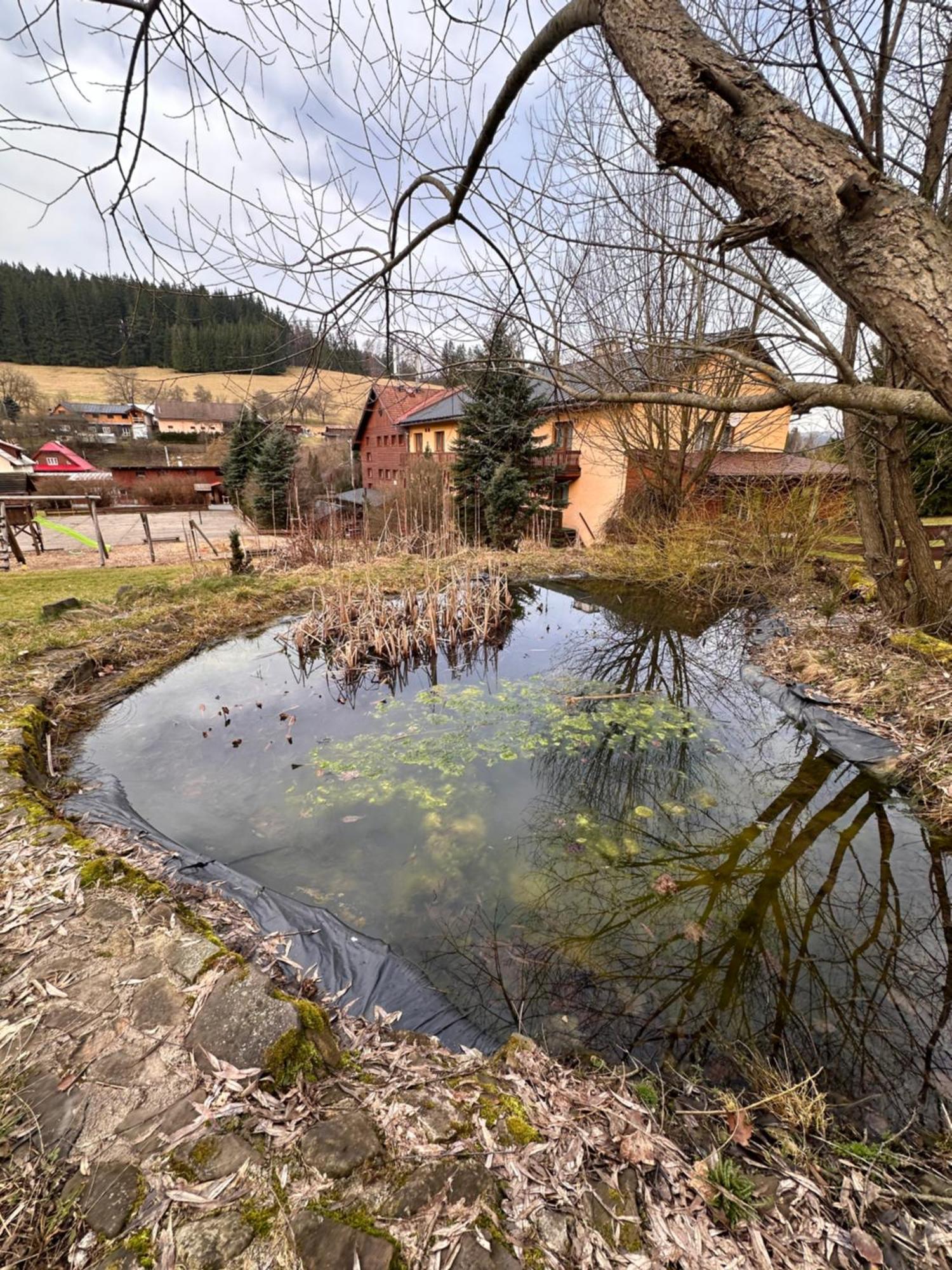 Horsky Hotel Kycerka Velké Karlovice Exterior foto